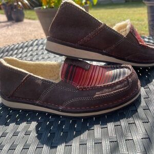 Ariet children’s slip ons